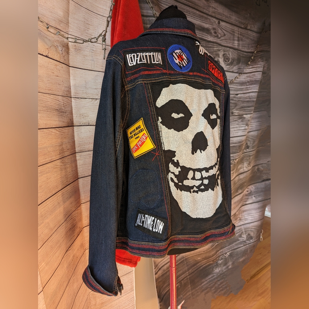 Rocker Jean ๐ค Jacket - Picture 3 of 17